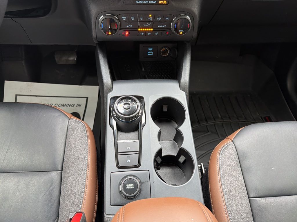 Thumbnail: 2022 Ford Bronco Sport - 16