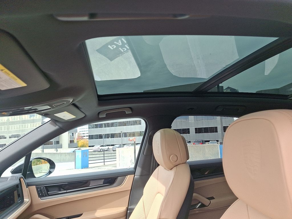 Thumbnail: 2026 Porsche Cayenne - 17