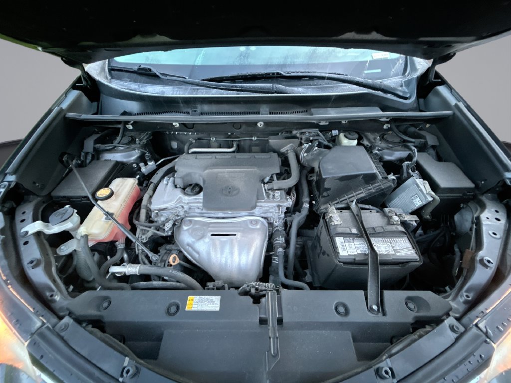 Thumbnail: 2017 Toyota RAV4 - 30