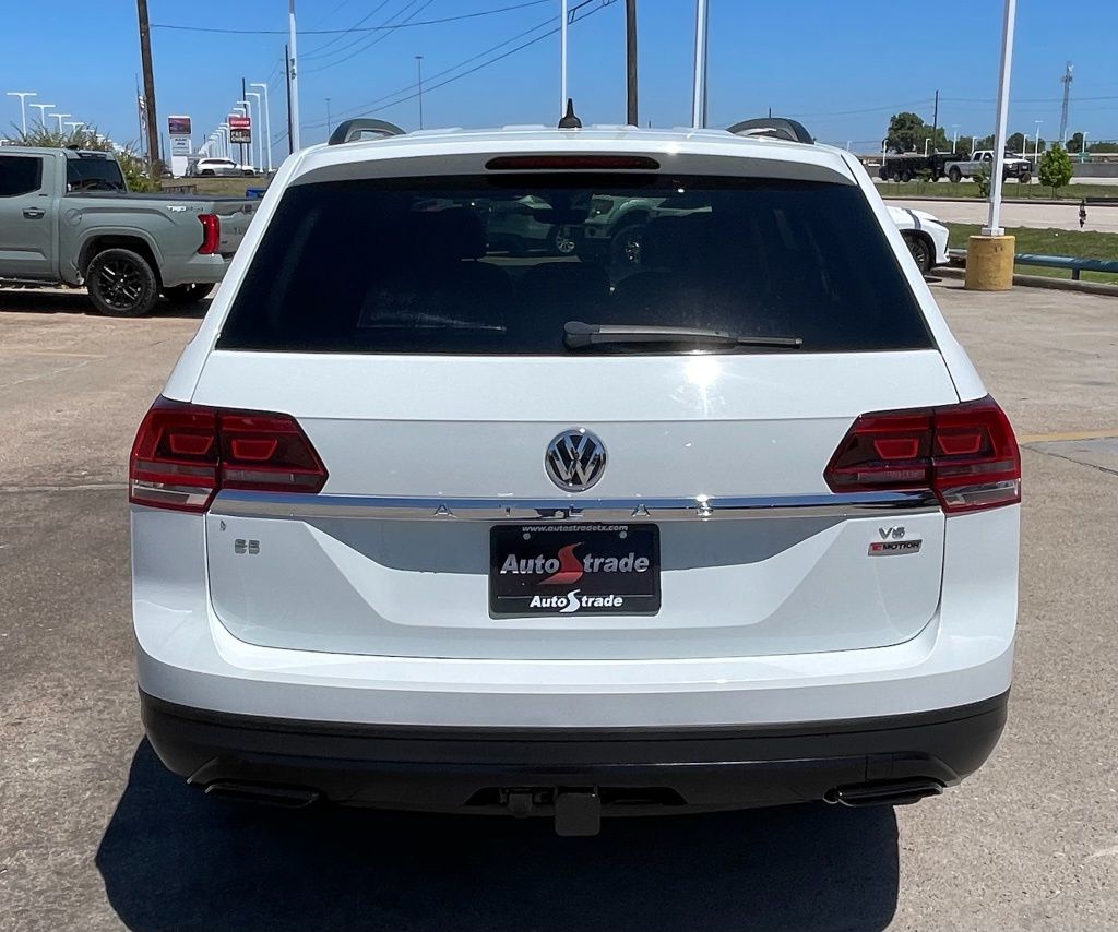 2020 Volkswagen Atlas 3.6L V6 SE White at Community Kia