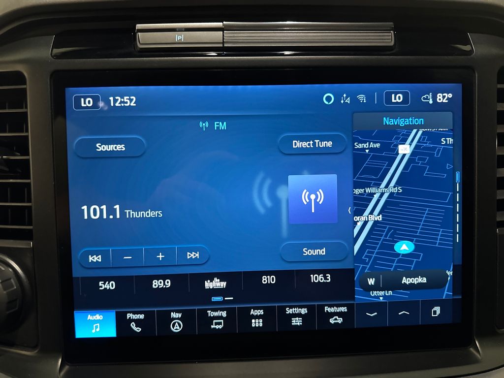 Certified Used 2025 Blue Ford XLT image 27