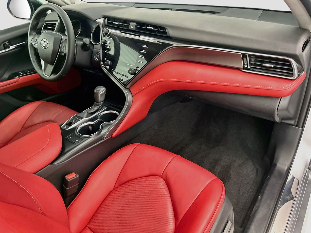 Thumbnail: 2020 Toyota Camry - 15