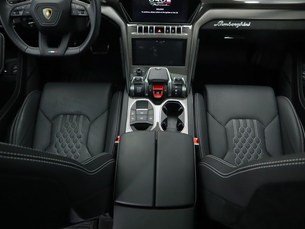 Thumbnail: 2023 Lamborghini Urus - 17