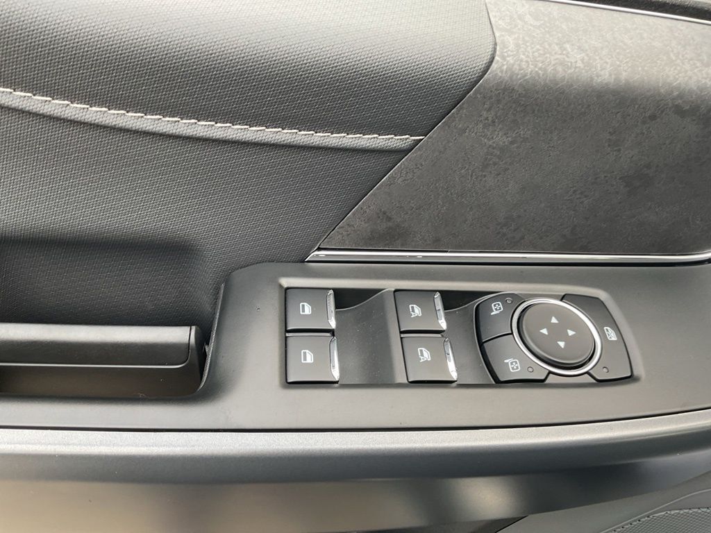 New 2025 Black Ford XLT image 10
