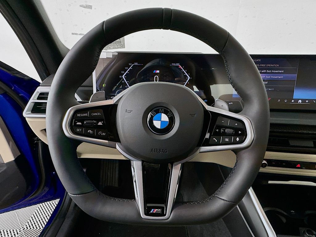 Thumbnail: 2026 BMW 3 Series - 10