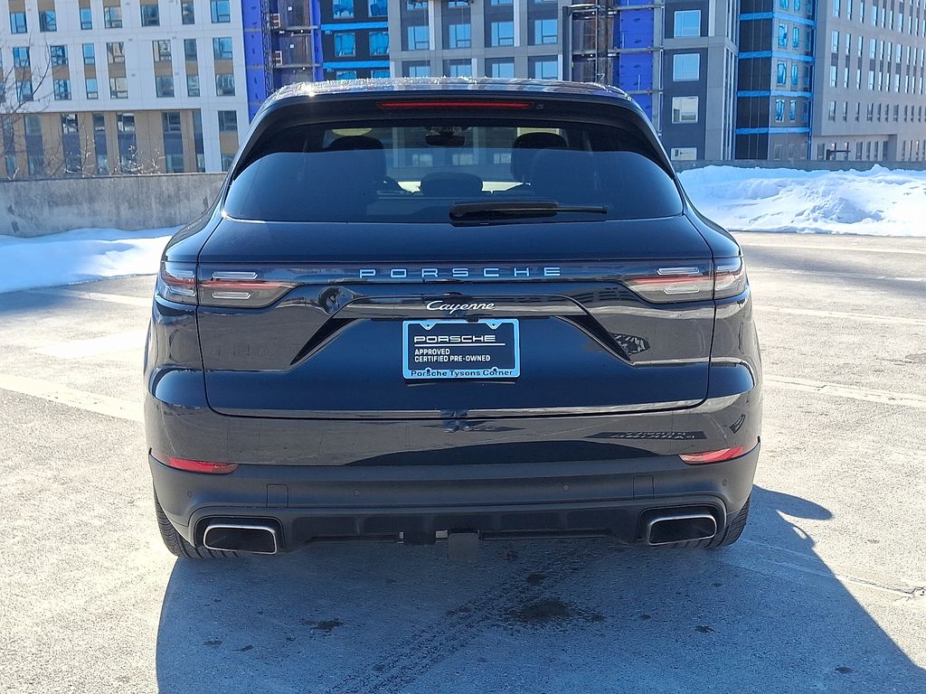 Thumbnail: 2022 Porsche Cayenne - 9