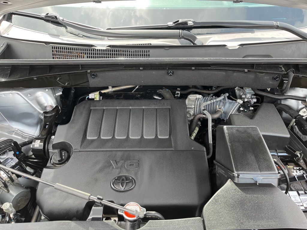 Thumbnail: 2016 Toyota Highlander - 13