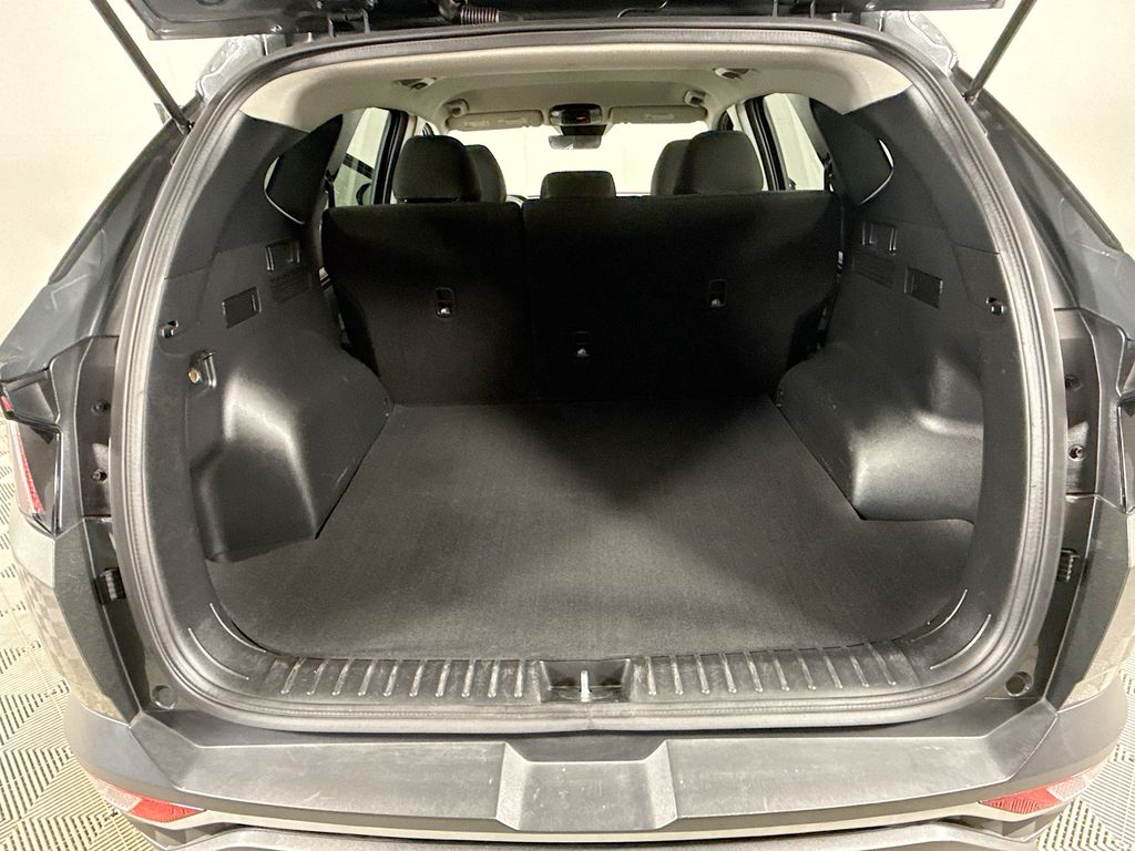 Thumbnail: 2022 Hyundai Tucson - 25