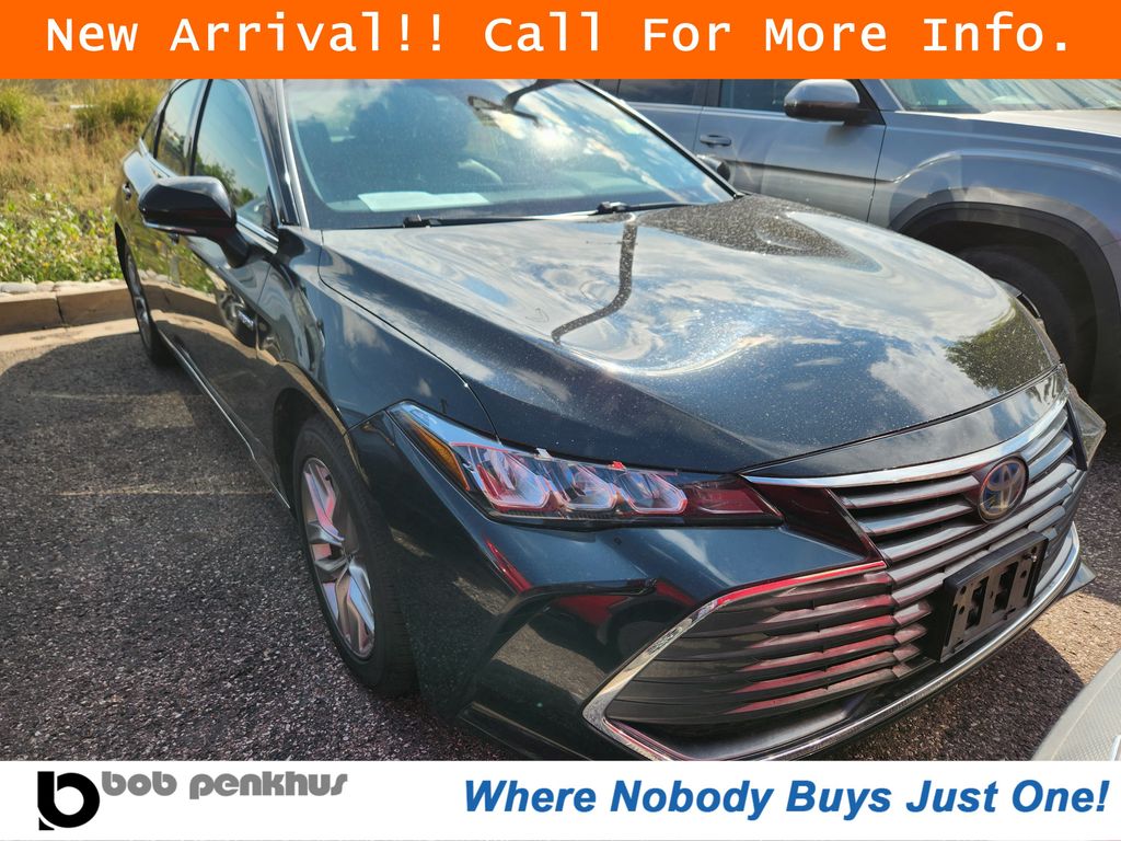 2021 Toyota Avalon Hybrid XLE Plus