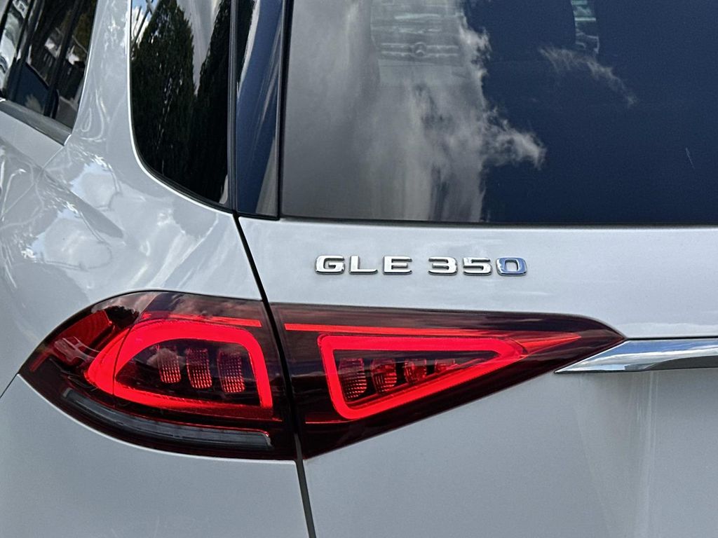 Thumbnail: 2020 Mercedes-Benz GLE - 10