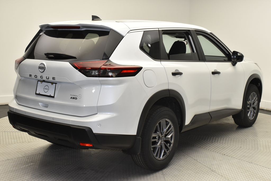2025 Nissan Rogue S 5