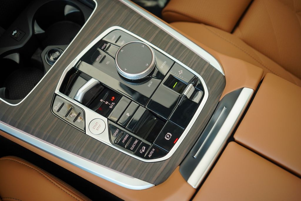 Thumbnail: 2026 BMW X5 - 20