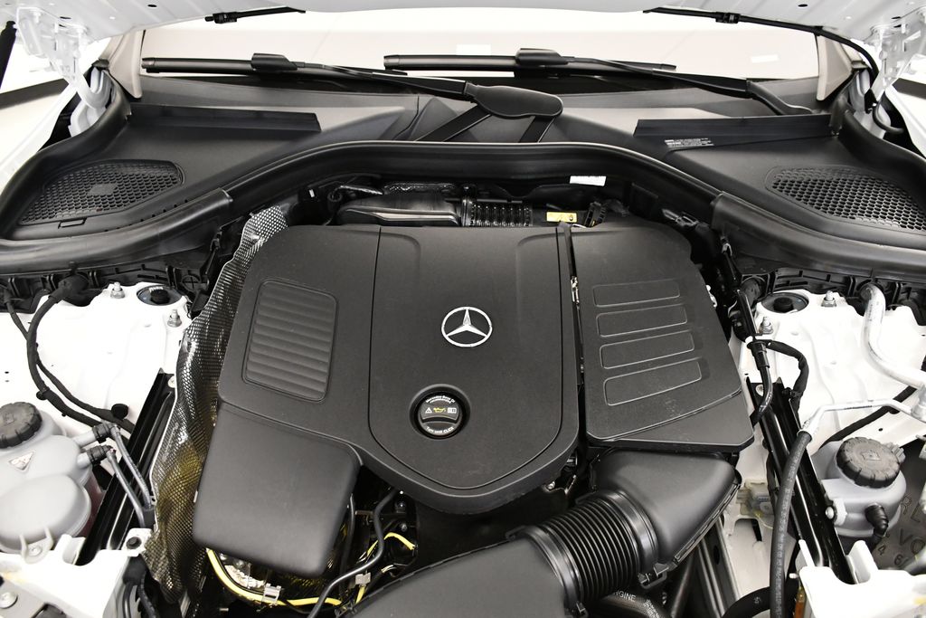 Thumbnail: 2025 Mercedes-Benz GLC - 11