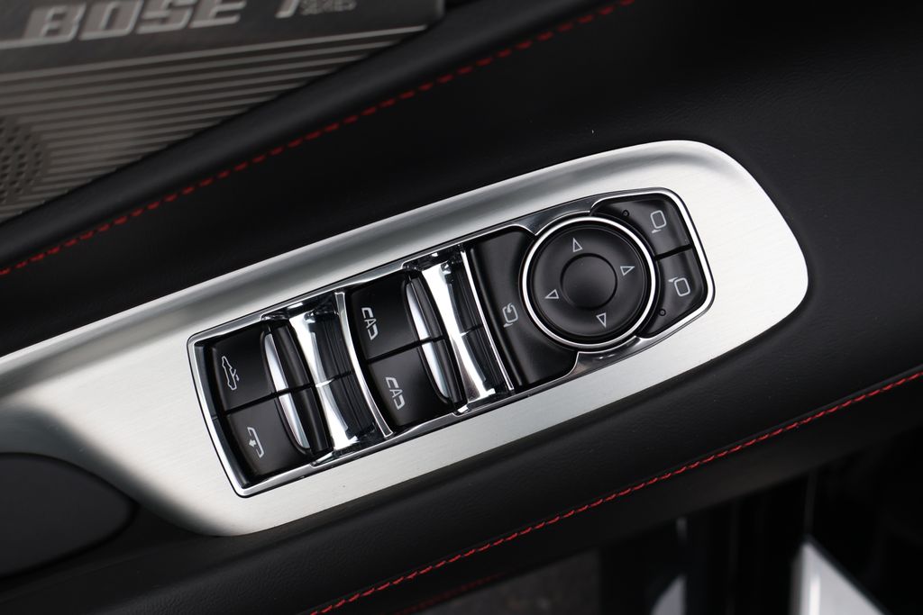 Thumbnail: 2025 Chevrolet Corvette - 11