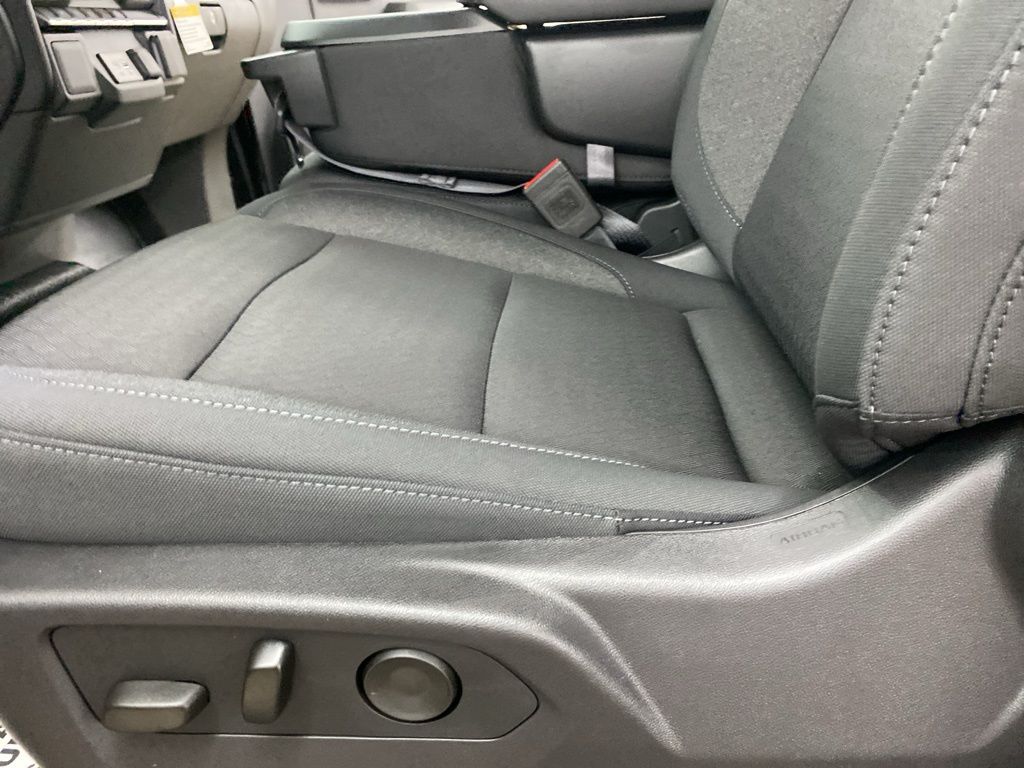 2024 GMC Sierra 1500 Pro photo