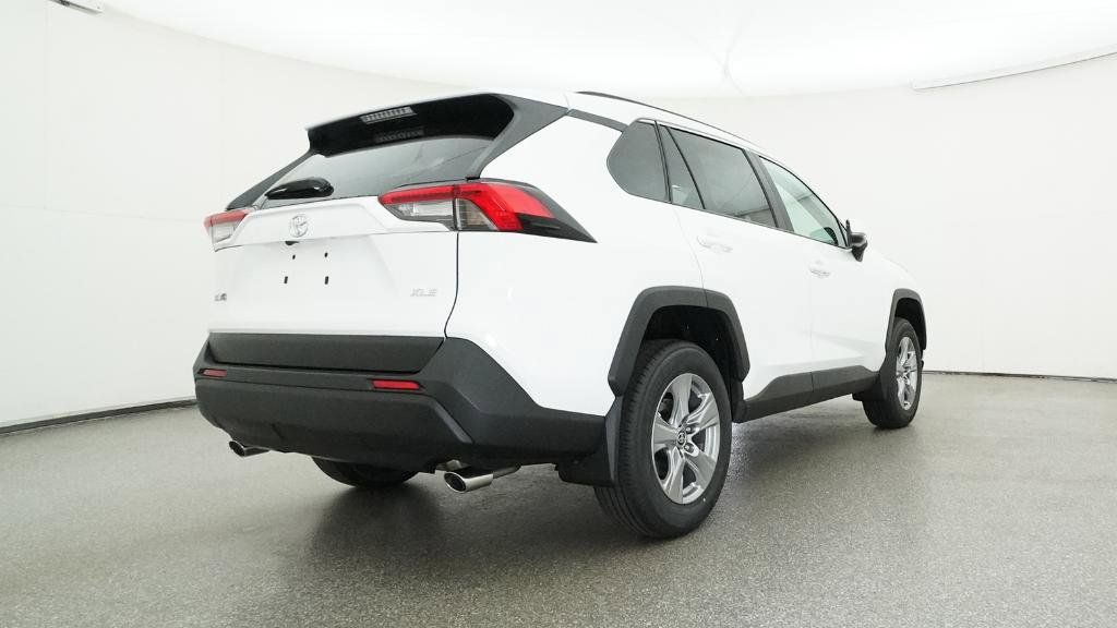 Thumbnail: 2025 Toyota RAV4 - 31