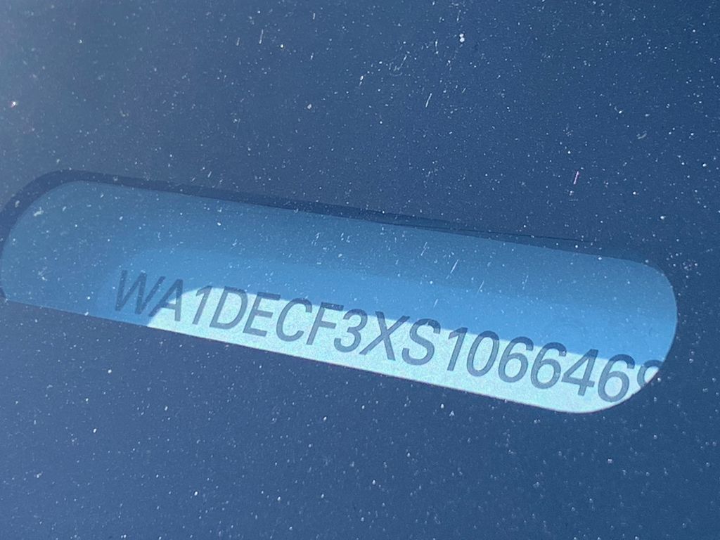 Thumbnail: 2025 Audi Q3 - 12