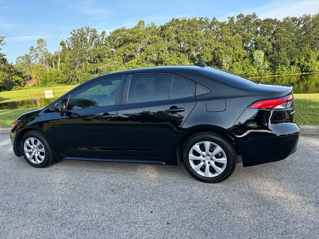 Thumbnail: 2024 Toyota Corolla - 3