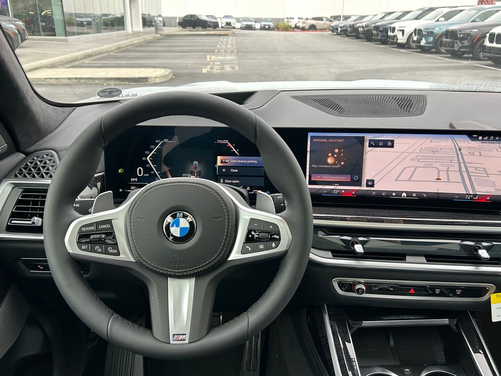 Thumbnail: 2026 BMW X7 - 17