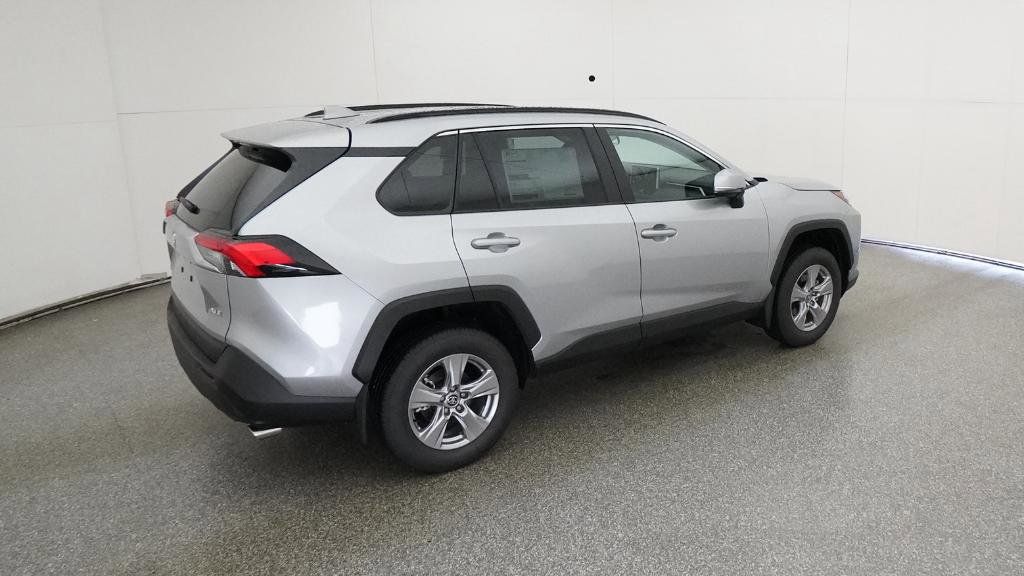 Thumbnail: 2025 Toyota RAV4 - 28