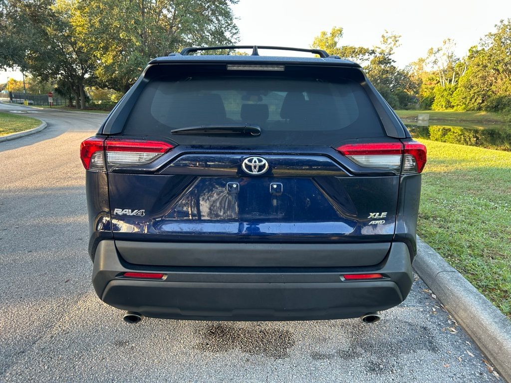 Thumbnail: 2021 Toyota RAV4 - 4