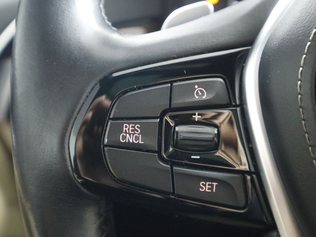 Thumbnail: 2017 BMW 5 Series - 11