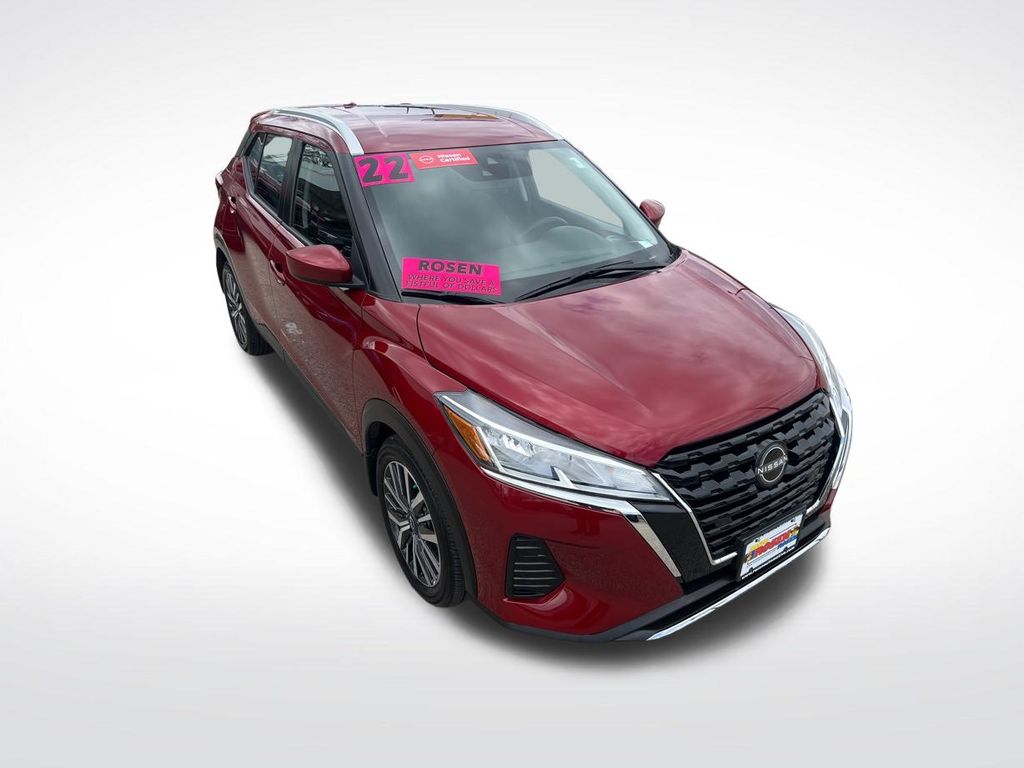 2022 Nissan Kicks SV photo