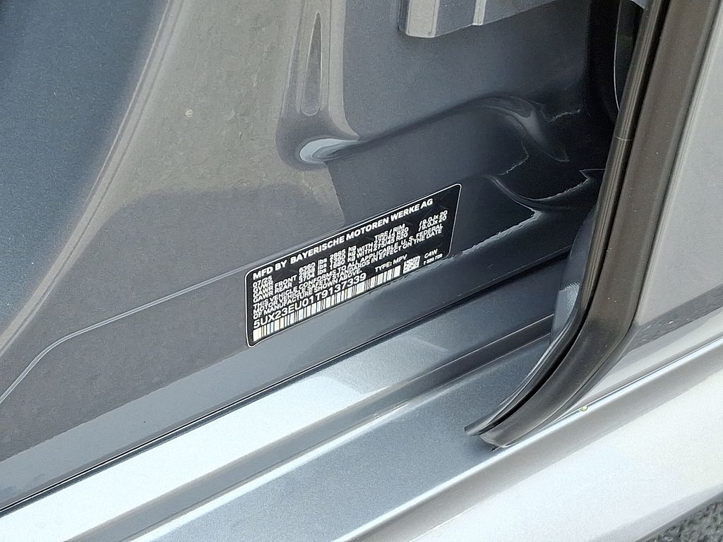 Thumbnail: 2026 BMW X5 - 10