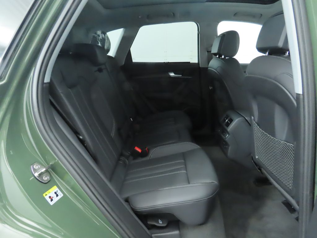 2025 Audi Q5 e Premium Plus 24