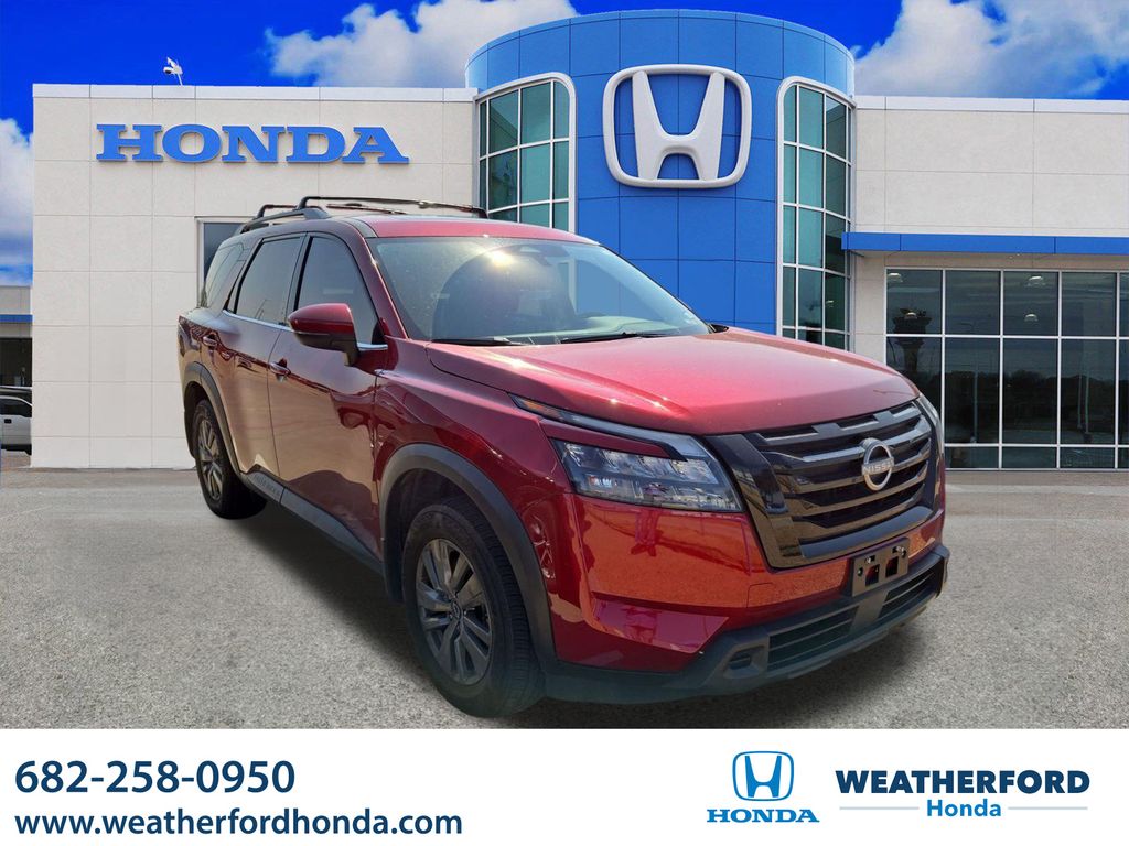 Used 2025 Nissan Pathfinder SV