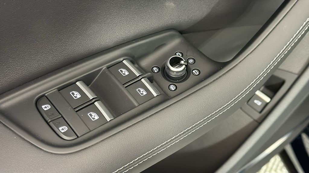 2025 Audi Q7  28