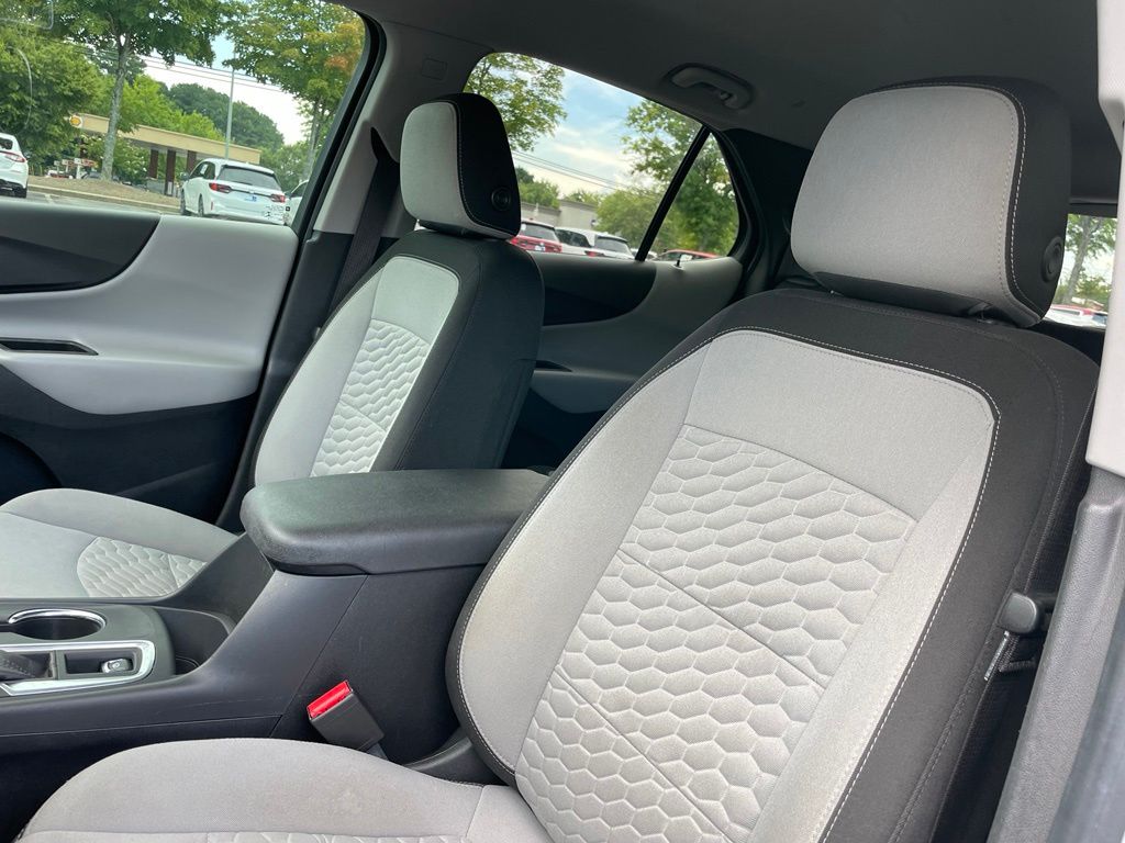 Thumbnail: 2020 Chevrolet Equinox - 26