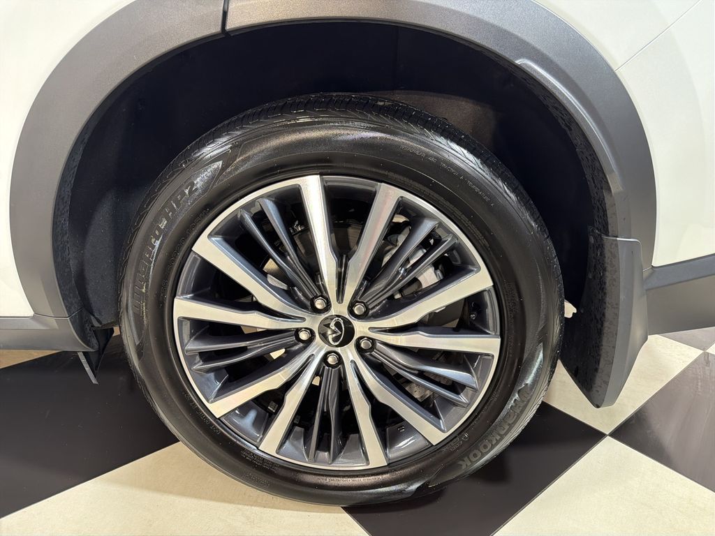 Used 2025 Black INFINITI Autograph image 21