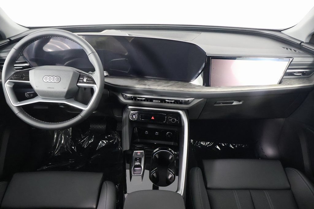 Thumbnail: 2026 Audi Q5 - 4