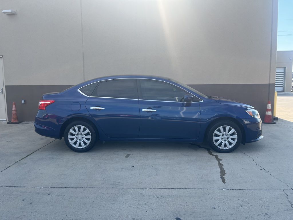 2018 Nissan Sentra S 4