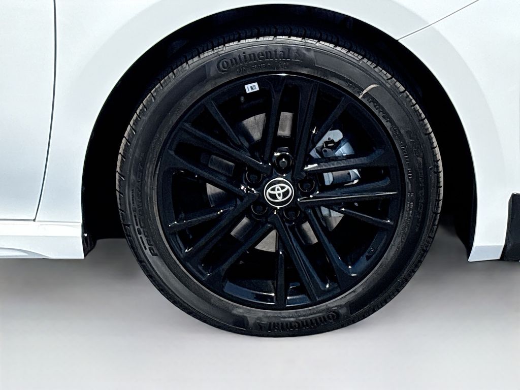 Thumbnail: 2026 Toyota Camry - 29