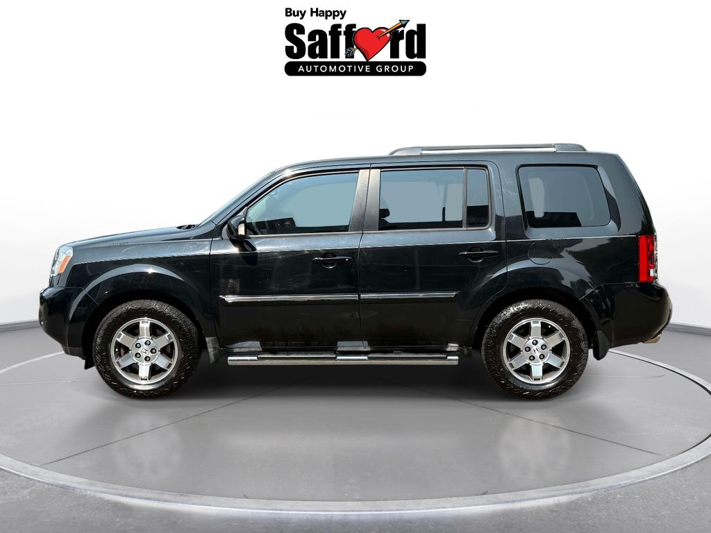 Used 2011 Black Honda Touring image 5