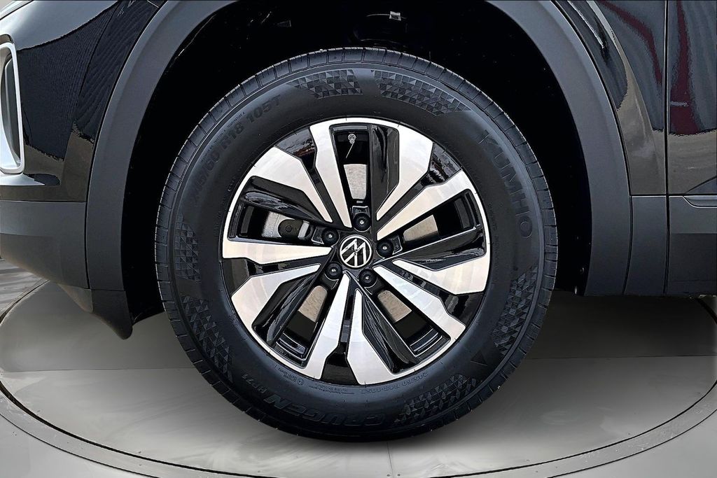 New 2026 Black Volkswagen 2.0T SE image 12