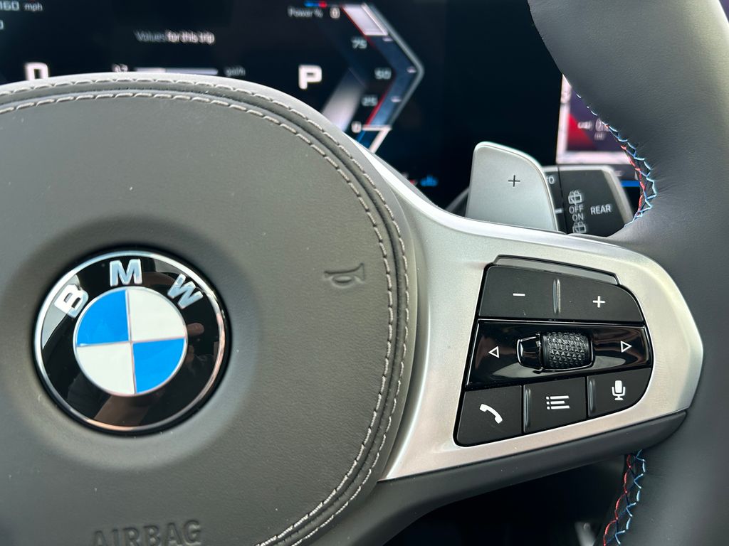 2025 BMW X5 M60i 21