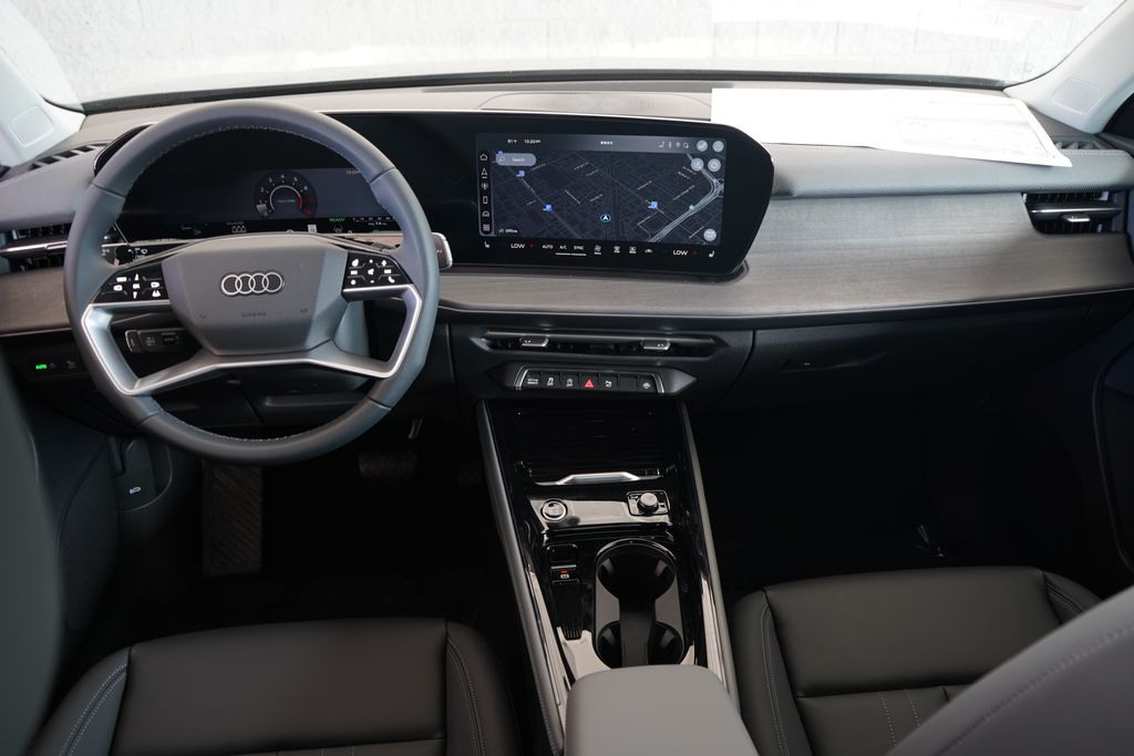 Thumbnail: 2026 Audi Q3 - 9