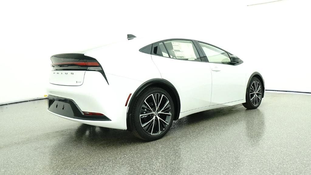Thumbnail: 2026 Toyota Prius - 17
