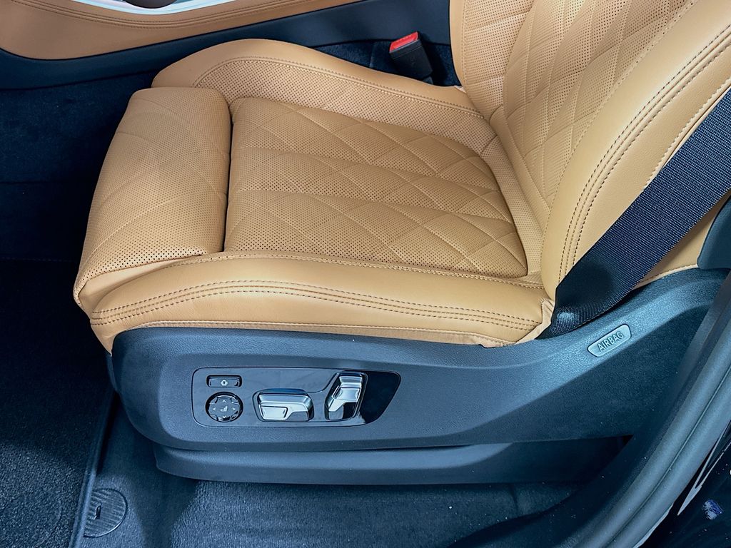 Thumbnail: 2026 BMW X5 - 21