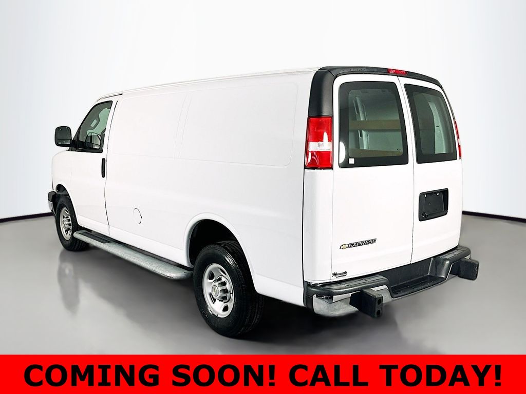 Used 2024 White Chevrolet Work Van image 5