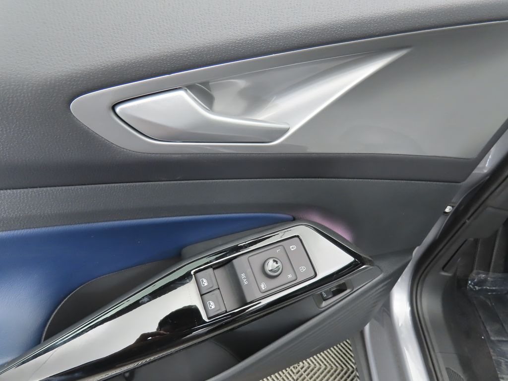 2025 Volkswagen ID.4 Pro S 23