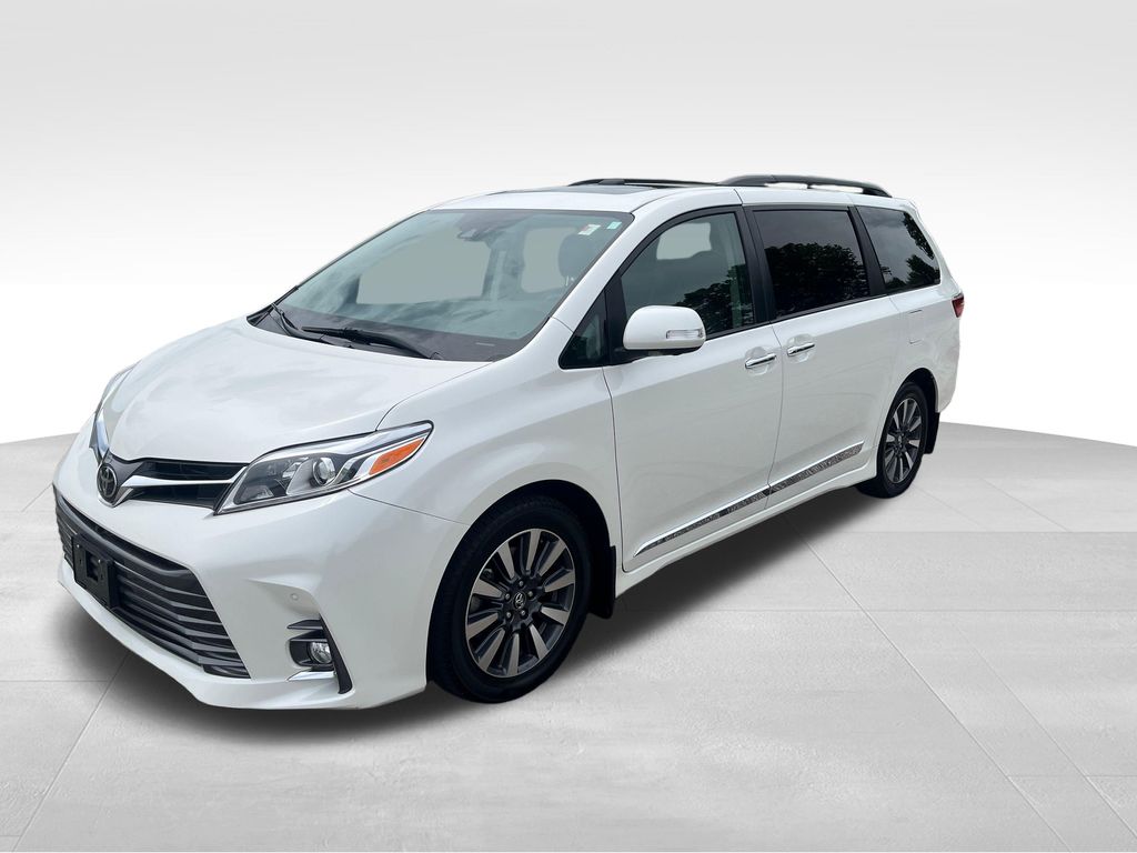 White 2018 Toyota Sienna Limited Premium 7-Passenger FWD Minivan Front-Wheel Drive 8-Speed Automatic