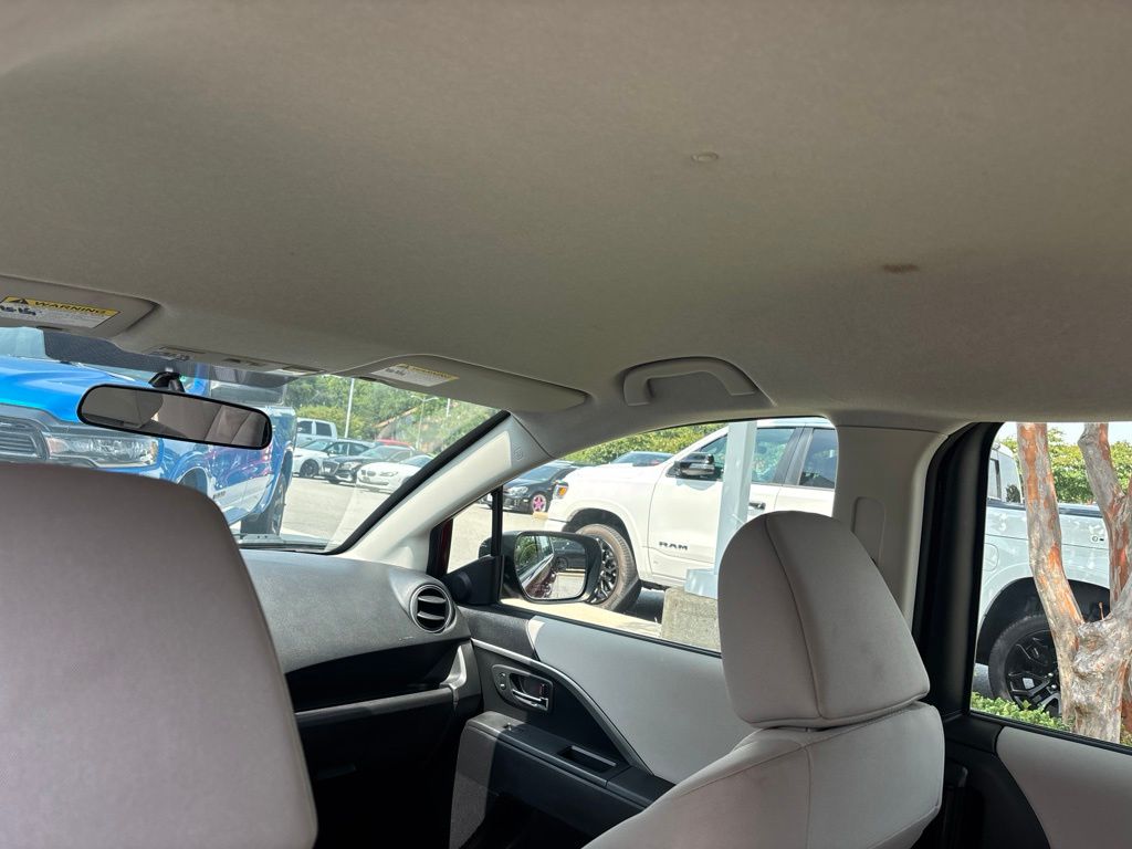 Used 2014 Red Mazda Sport image 11