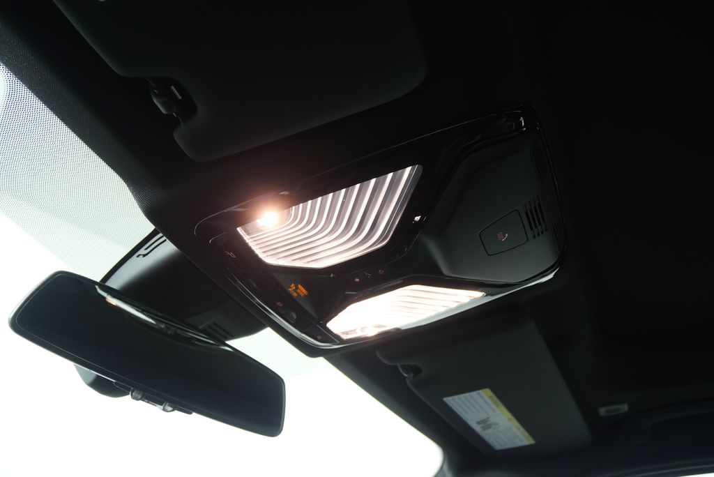 Thumbnail: 2026 BMW 3 Series - 19