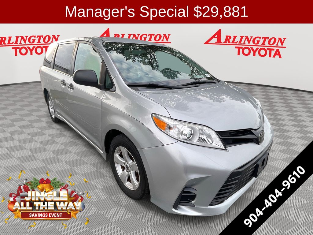 2020 Toyota Sienna L's photo