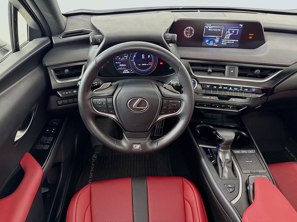Thumbnail: 2022 Lexus UX - 22
