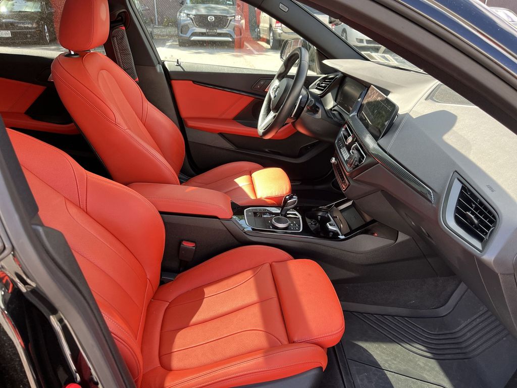 Thumbnail: 2024 BMW 2 Series - 24